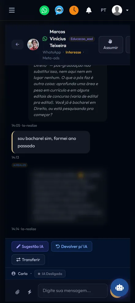 A IA da Realize atendendo um interessado no WhatsApp, indicando o curso e agendando a conversa
